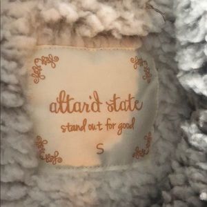 Altard state pullover